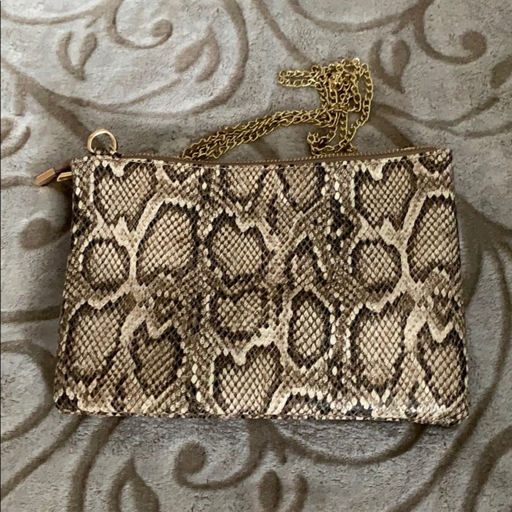 Cross body purse